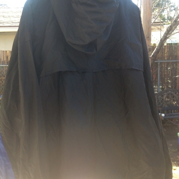 Mens Used Large windbreaker - Picture 2 of 5
